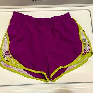 Women’s workout shorts Tek Gear size medium purple and like green with floral